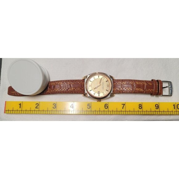 Vintage 90's TOMMY BAHAMA Analog gold tone Leather Strap WATCH with New Battery - Picture 8 of 15